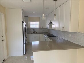 4518 24th Ave S in St. Petersburg, FL - Building Photo - Building Photo