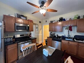 121 Liberty Rd in Somerville, MA - Building Photo - Building Photo