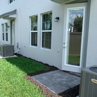 1809 SE Ocean Cove Way in Stuart, FL - Foto de edificio - Building Photo