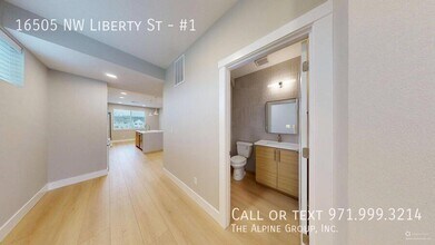 16505 NW Liberty St in Portland, OR - Building Photo - Building Photo