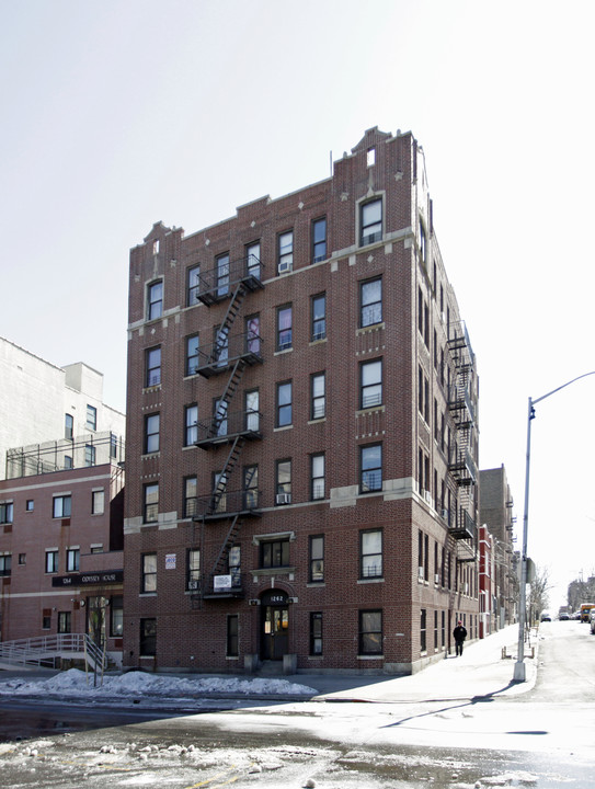 1262 Lafayette in Bronx, NY - Building Photo