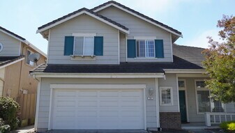25 Driftwood Ct in Pacifica, CA - Building Photo