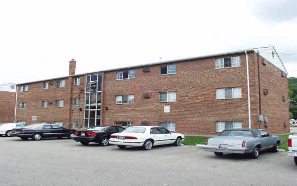 10 Koehler Ave in Cincinnati, OH - Foto de edificio - Building Photo