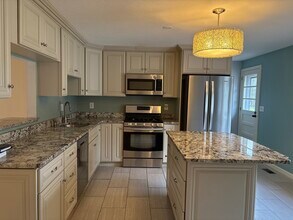 127 Two Rod Hwy in Wethersfield, CT - Building Photo - Building Photo