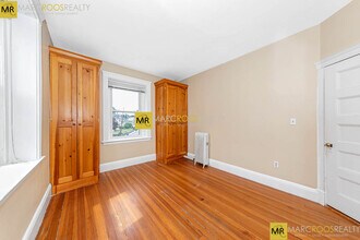 457 Washington St in Newton, MA - Foto de edificio - Building Photo