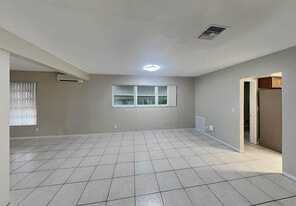 9737 S 53rd Ave in Oak Lawn, IL - Building Photo