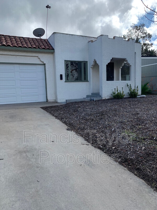 633 E 4th Ave in Escondido, CA - Building Photo - Building Photo