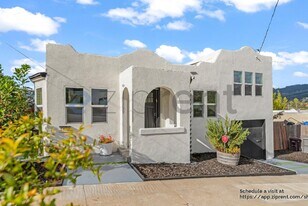 3473 Birdsall Ave in Oakland, CA - Building Photo