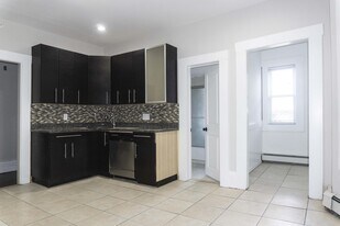 3149 Washington St, Unit 3 in Boston, MA - Building Photo