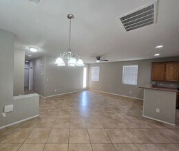 10361 Monterey Cir in Northglenn, CO - Foto de edificio - Building Photo