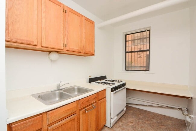 1542 N Kedzie Ave, Unit NG in Chicago, IL - Foto de edificio - Building Photo