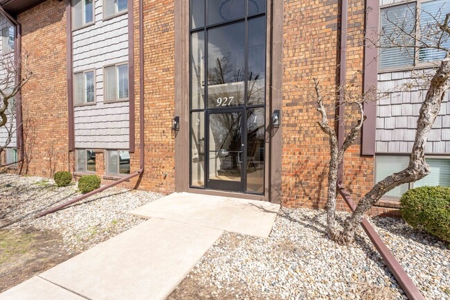 ONE11 RESIDENCES - MONROE in Monroe, MI - Foto de edificio - Building Photo