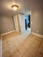 133 W 54th St, Unit 2 in Bayonne, NJ - Foto de edificio - Building Photo