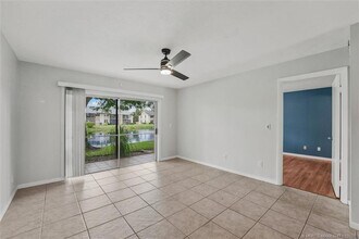 3151 SE Aster Ln in Stuart, FL - Foto de edificio - Building Photo