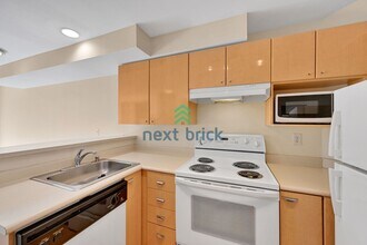 425 Vine St in Seattle, WA - Building Photo - Building Photo