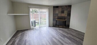 1488 Fetters Loop in Eugene, OR - Building Photo