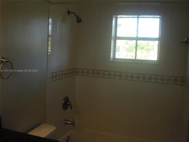 4088 NW 90th Ave in Sunrise, FL - Building Photo - Building Photo