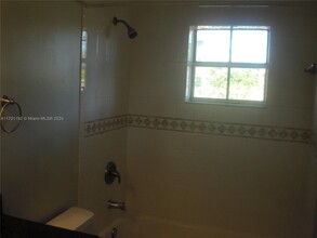 4088 NW 90th Ave in Sunrise, FL - Building Photo - Building Photo