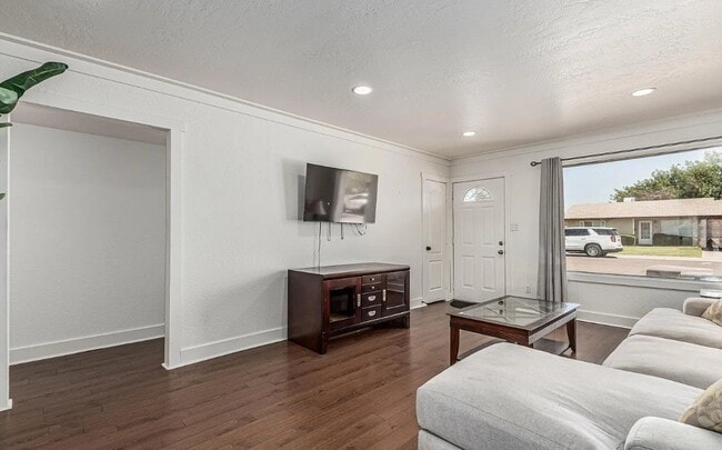 343 W Santa Cruz Dr in Tempe, AZ - Building Photo - Building Photo