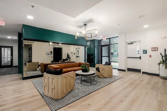 2500 Longview St in Austin, TX - Building Photo - Building Photo