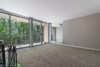 6006 Forest View Rd in Lisle, IL - Building Photo - Building Photo