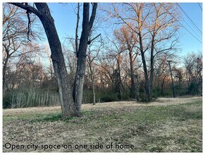 226 E Murray St in Denison, TX - Building Photo - Building Photo