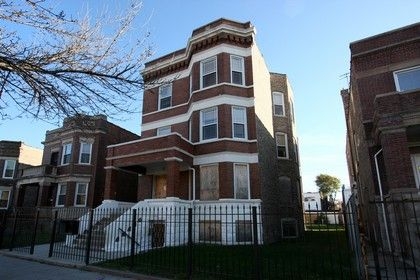 7349 S Emerald Ave in Chicago, IL - Building Photo