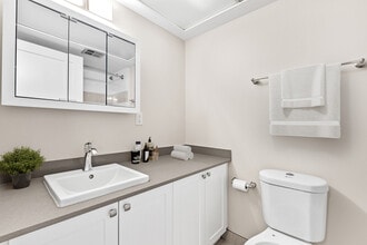 Lord Sydenham in Kingston, ON - Building Photo - Building Photo