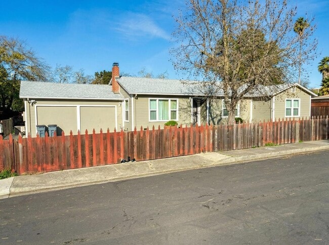 192 Hobbs Ave in Vallejo, CA - Building Photo - Building Photo
