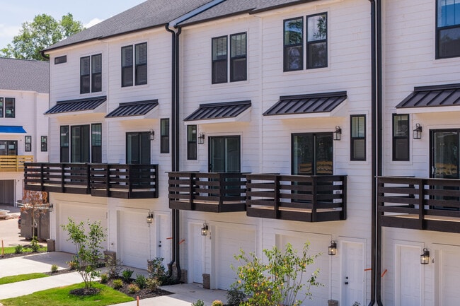 Maybrook Terraces in Greenville, SC - Foto de edificio - Building Photo