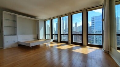 1 E Scott, Unit 2205 in Chicago, IL - Building Photo - Building Photo