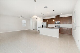 3619 Voyager Ln in Sanford, FL - Foto de edificio - Building Photo