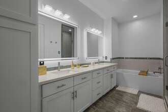 6415 Bowling Green St in Houston, TX - Building Photo - Building Photo