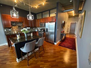 1305 S Michigan Ave, Unit 1204 in Chicago, IL - Building Photo - Building Photo