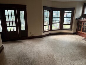 97 Rutland St, Unit Upper in Buffalo, NY - Building Photo - Building Photo