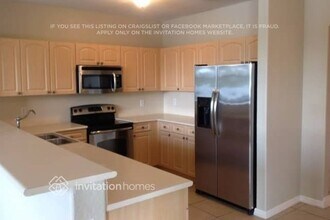 15902 SW 66th Terrace in Miami, FL - Foto de edificio - Building Photo