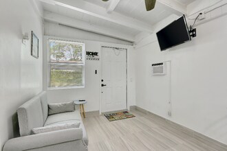 1205 NW 3rd Ave in Fort Lauderdale, FL - Building Photo - Building Photo