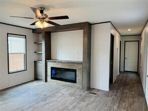 3005 Elmwood Dr in Granbury, TX - Building Photo - Building Photo