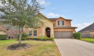 9 Fountain Bend Ln in Richmond, TX - Building Photo - Building Photo