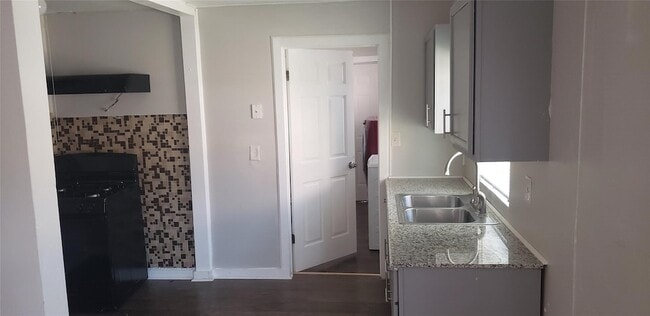 912 Jennetta St in Rosenberg, TX - Building Photo - Building Photo