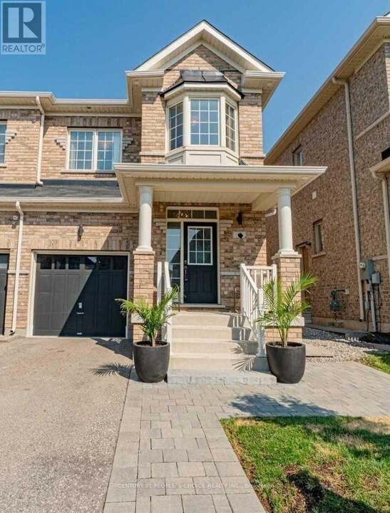 5 Chesterwood Cres in Brampton, ON - Building Photo