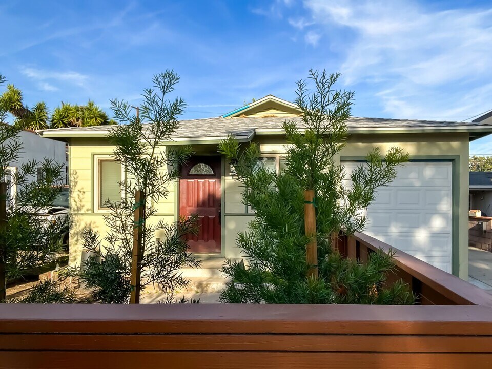 3213 Atwater Ave in Los Angeles, CA - Foto de edificio