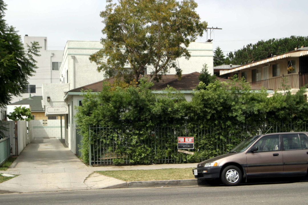 5 Unit Apartments + 1 Non Conf in Los Angeles, CA - Building Photo