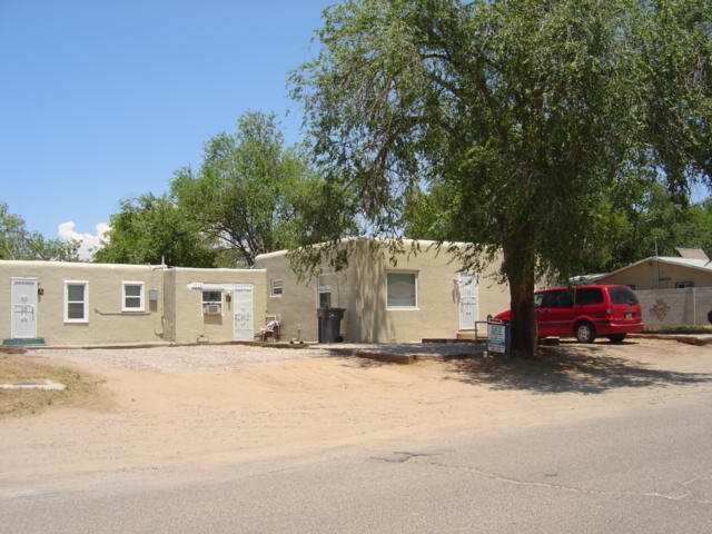 1513 Saunders Rd SW in Albuquerque, NM - Building Photo - Building Photo