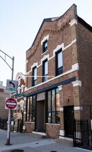 1260 N Greenview Ave, Unit 1 in Chicago, IL - Building Photo - Building Photo