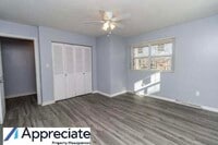 811 S Fairview Rd photo'