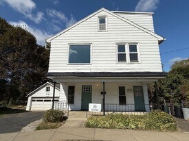 15 York St in Bradford, PA - Building Photo