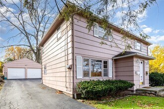 16 Summit St in Fairport, NY - Building Photo - Building Photo