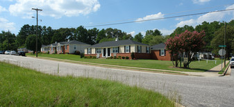 Cottages on Elm Apartments