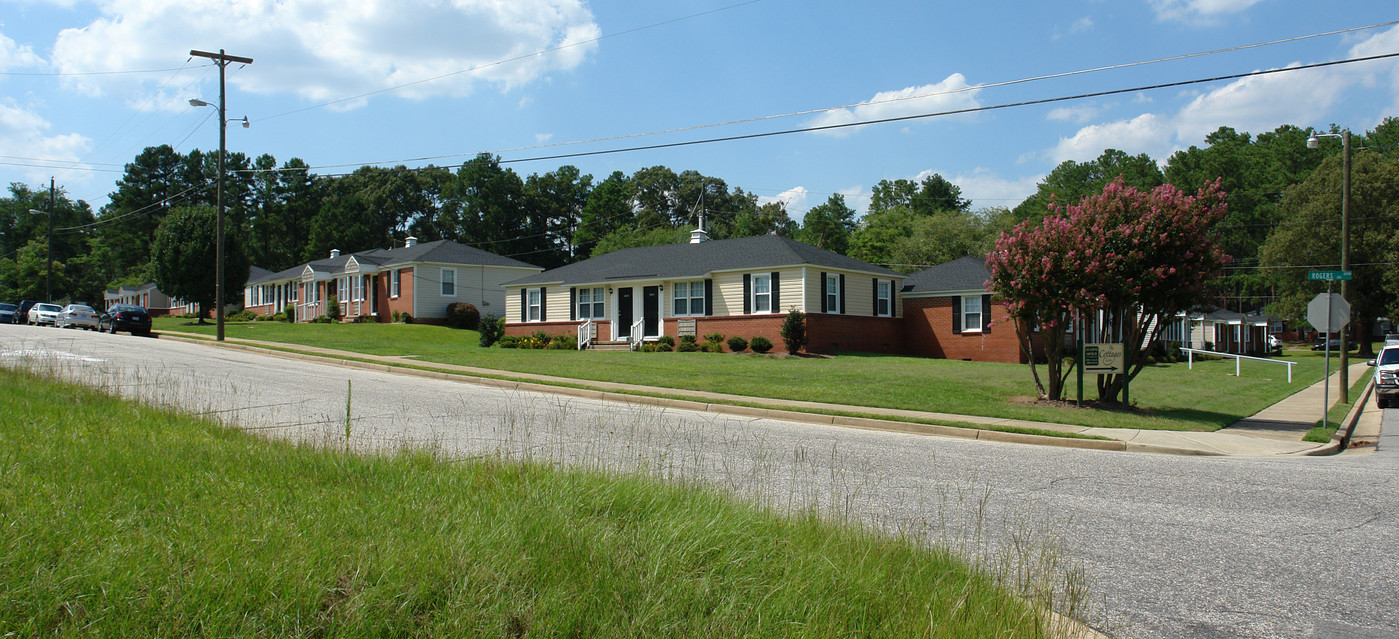 Cottages on Elm Apartments in Fayetteville, NC - Building Photo